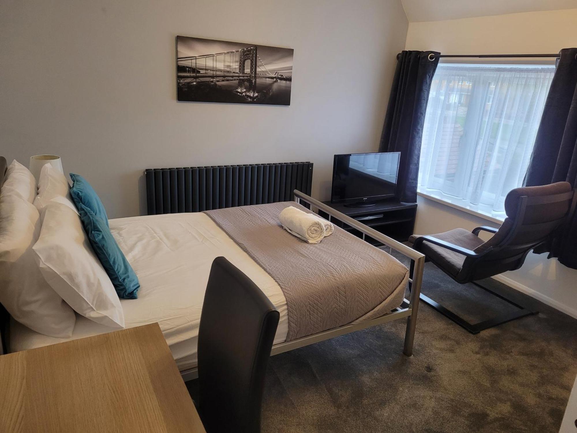 Silvertree Lodge - 2 Double Bed Flat With Parking Hemel Hempstead Esterno foto